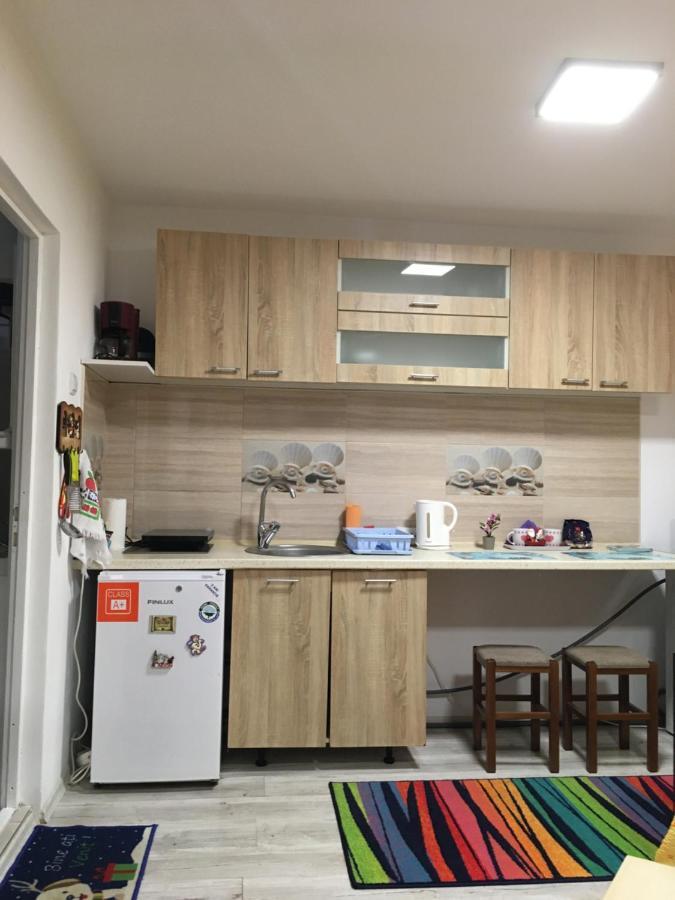 Cosy Hideaway Apartment Брашов Екстериор снимка