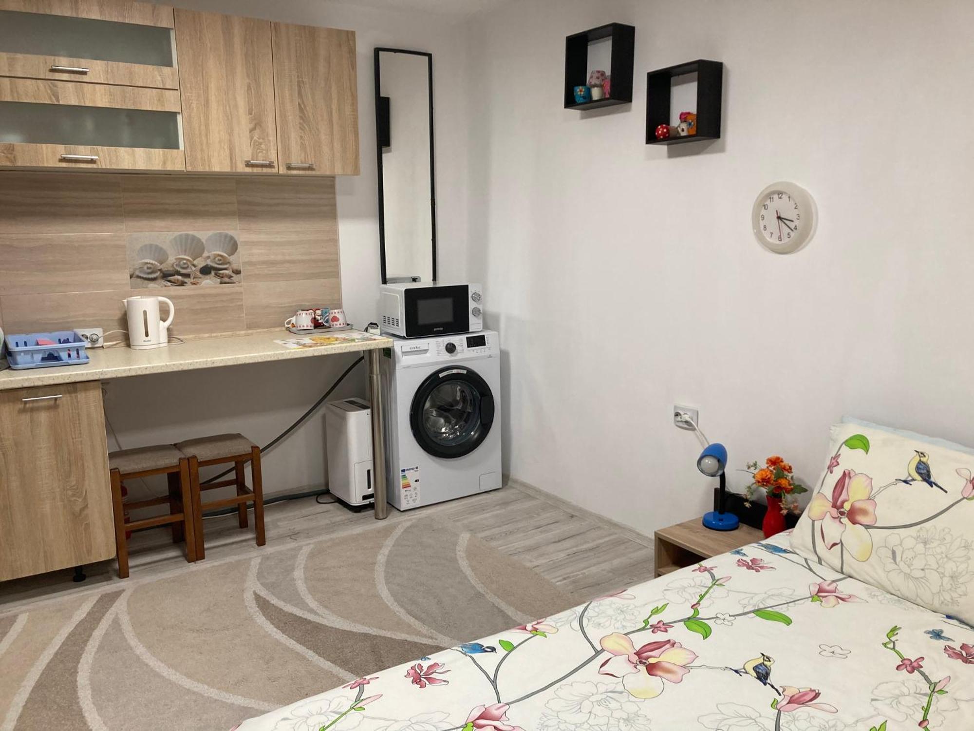 Cosy Hideaway Apartment Брашов Екстериор снимка